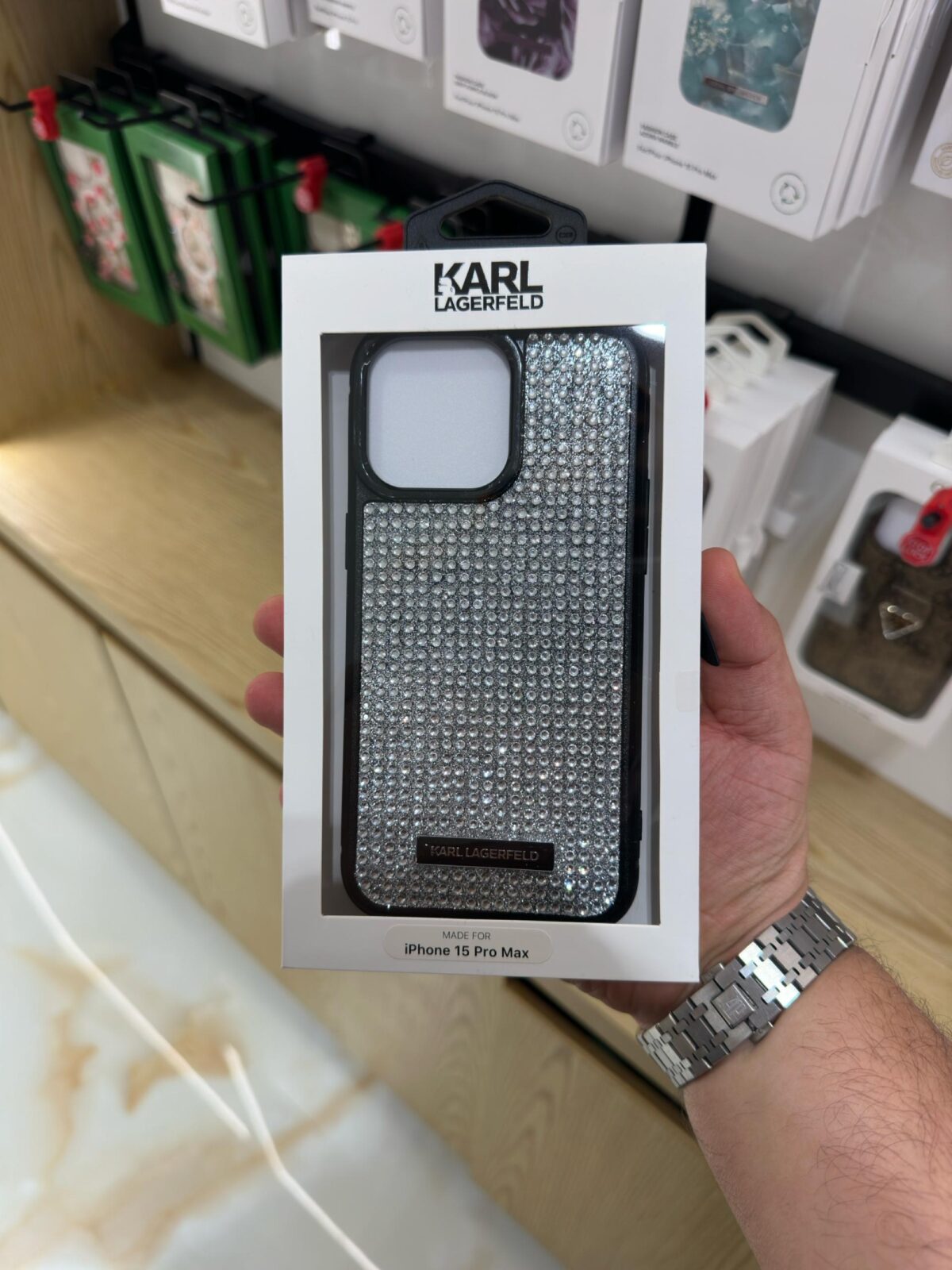 B103010118833 Karl Lagerfeld Rhinestone with Logo Metal Plate Case for iPhone 15 Pro Max - Silver - الصورة 1